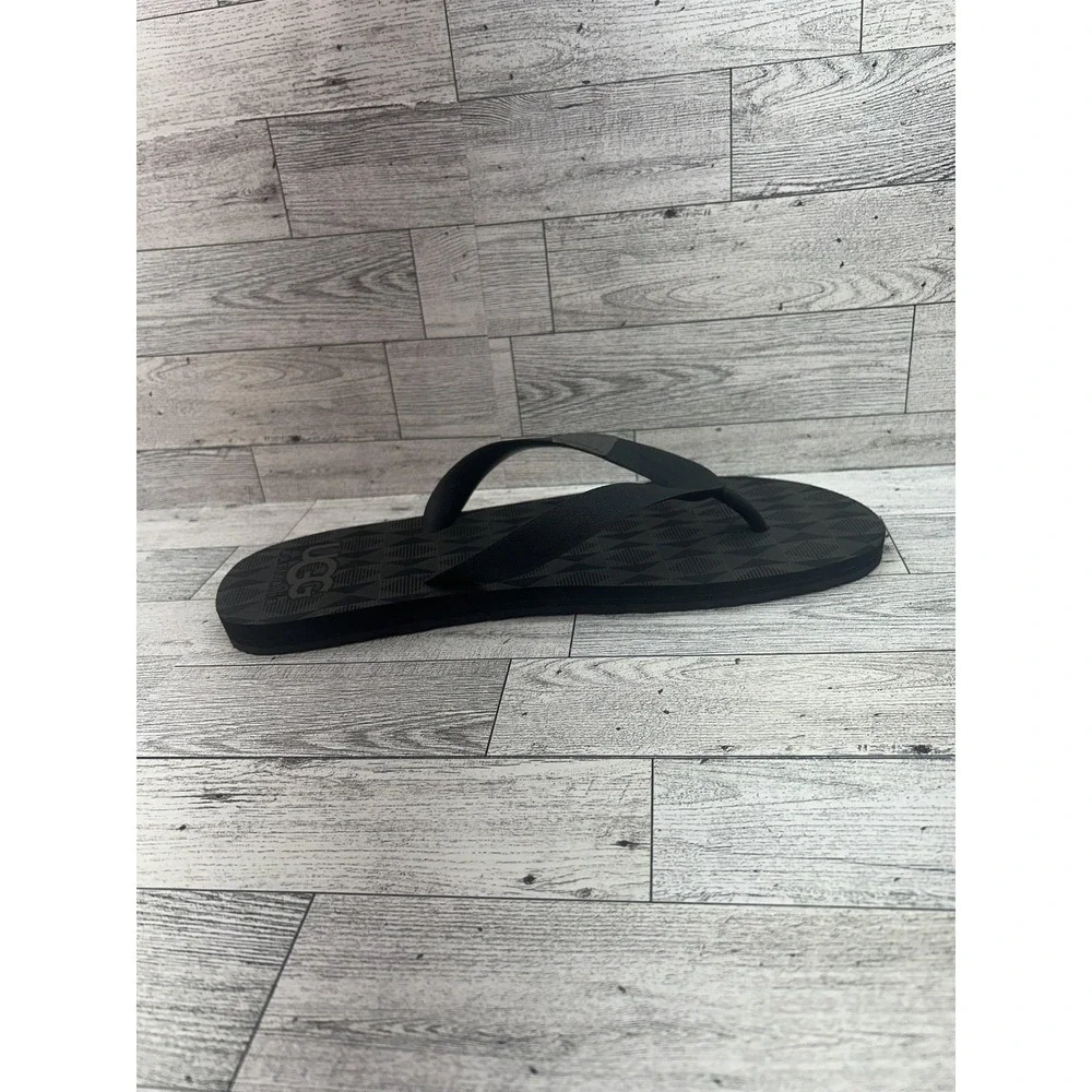 UGG Australia Shoes‎ Mens Size 11 Black Flip Flops Sandals Slip On Beach Summer